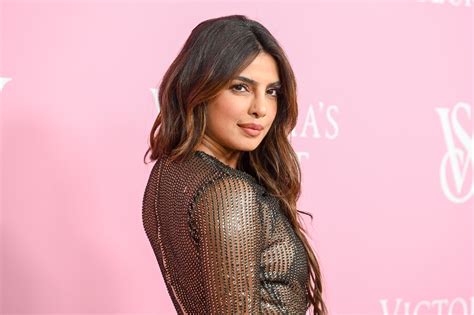 priyanka chopra naked video|Priyanka Chopra Porn Videos 